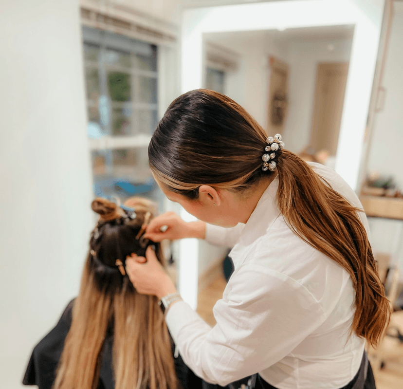 Mane Techniques specialist at work